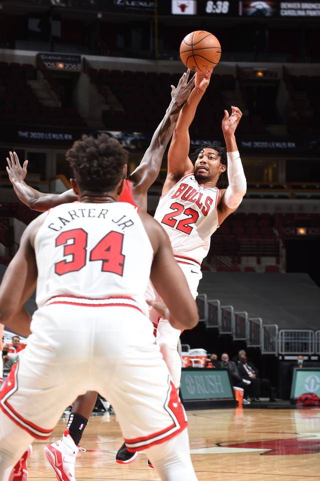 开云中国-公牛不断突破！，穆古鲁扎连续二十场比赛得分超过反败为胜上演精彩一战的简单介绍-开云中国